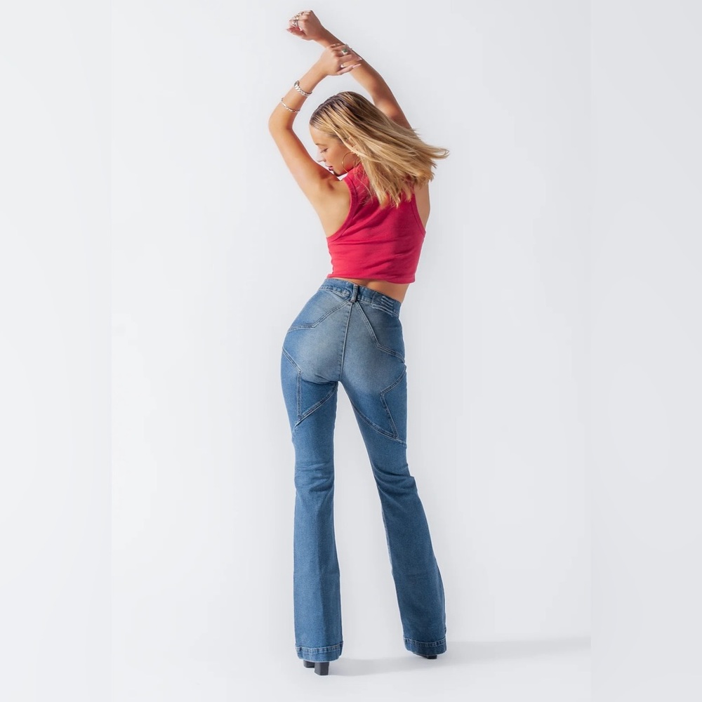 REVICE Venus flares jean